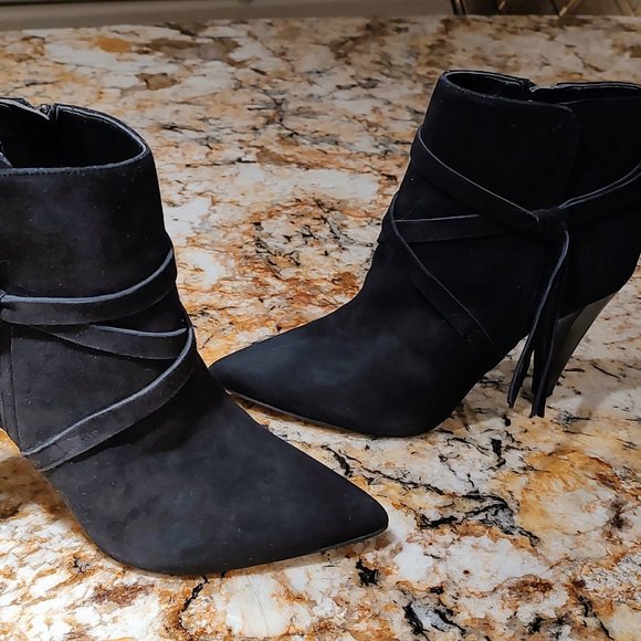 Women's Marc Fisher Frenchy black leather/ suede booties SZ 6.5M 3 3/4" heel PO - Picture 4 of 16